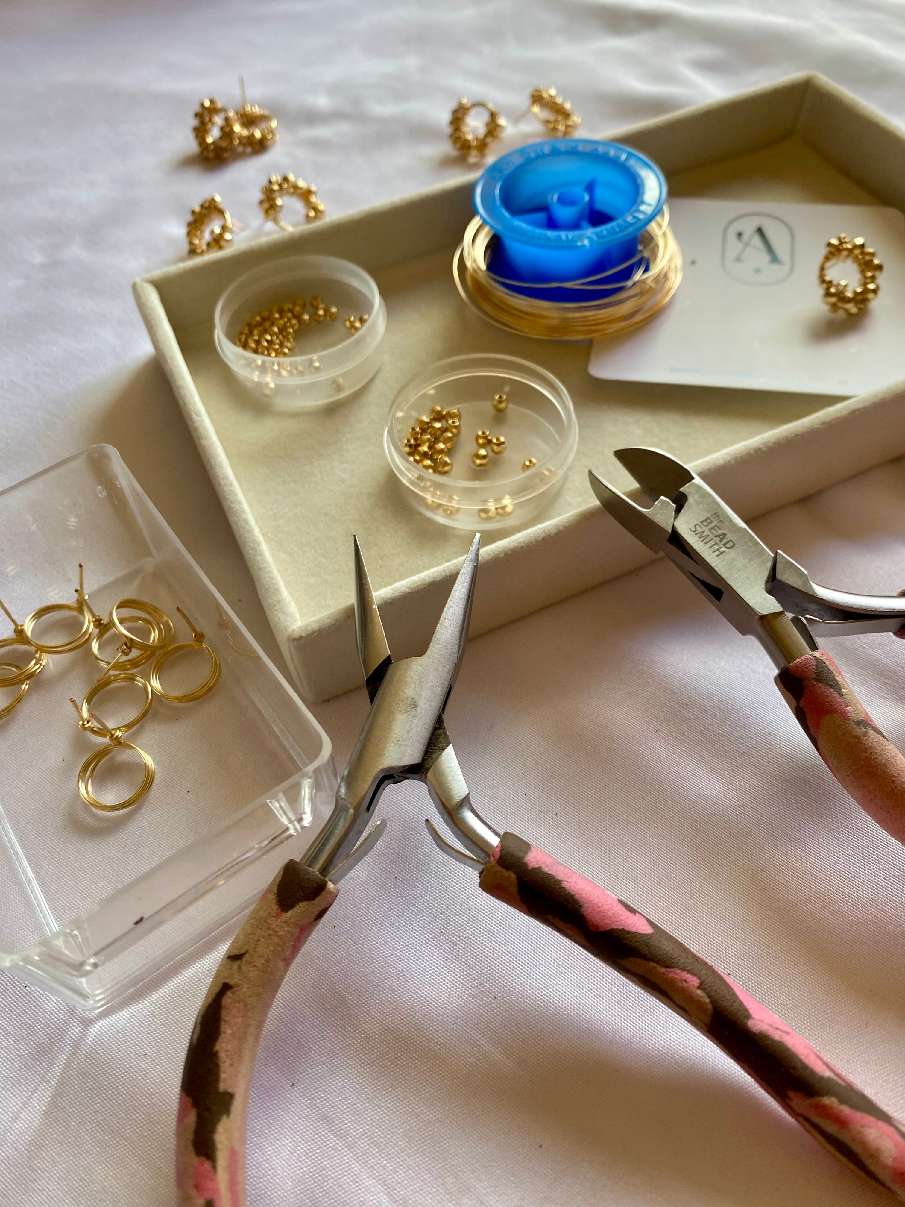 Aretes ELIA